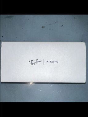 Ray-Ban Meta White Box